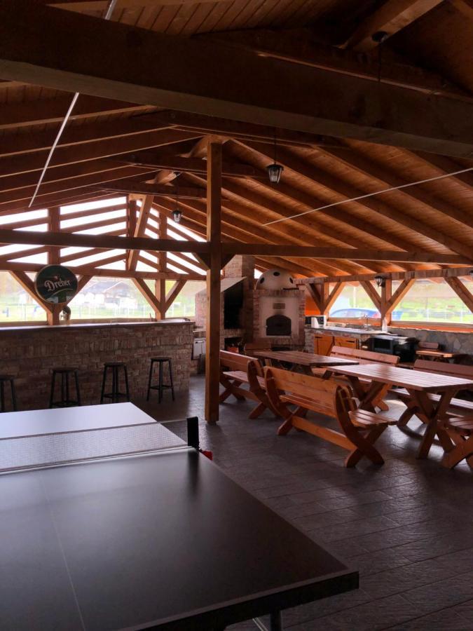 Tisza Panzió és Apartman Tiszaújváros Esterno foto