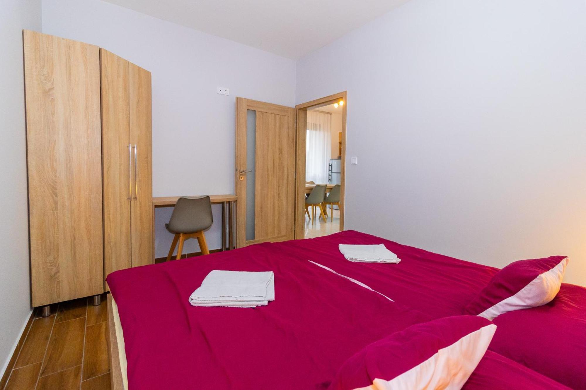 Tisza Panzió és Apartman Tiszaújváros Esterno foto